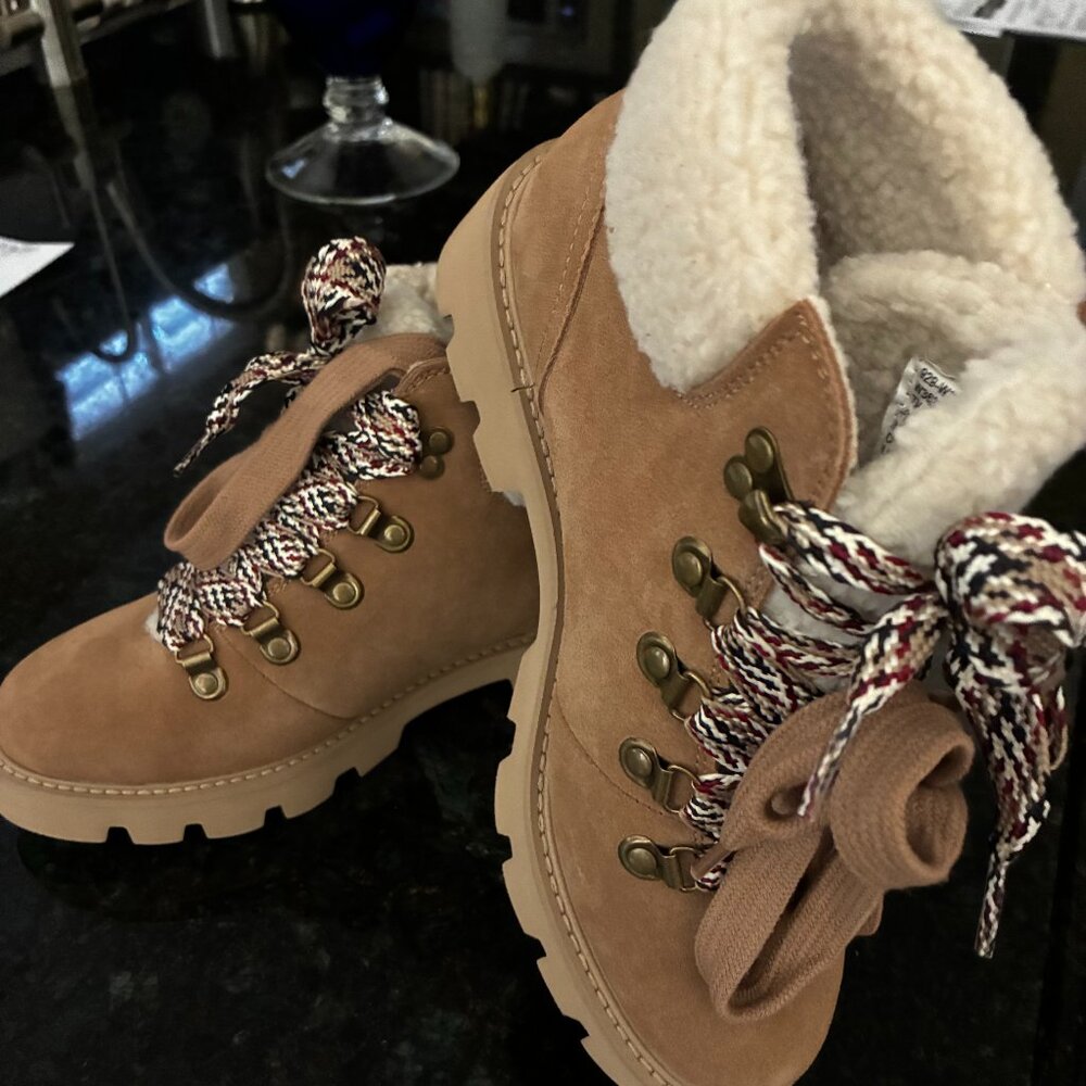 White Mountain Gloving Bootie - NEW; No Box; - 7M